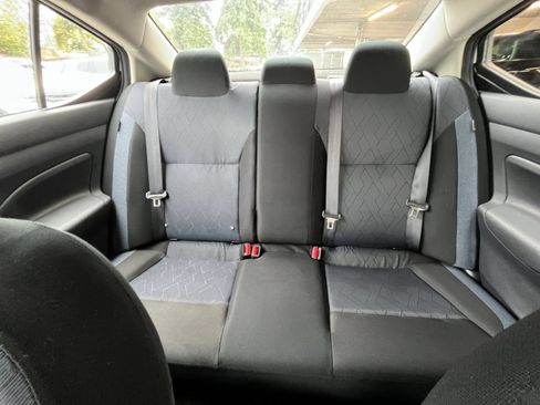 Used 2025 Nissan Versa SV FWD image 37