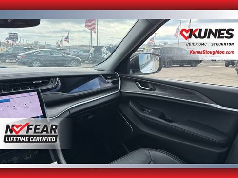 Used 2022 Jeep Grand Cherokee Limited 4xe image 44