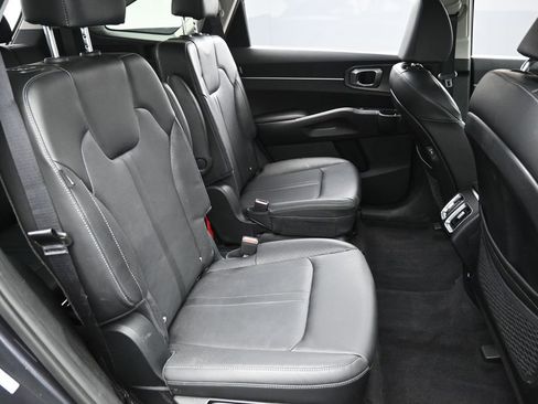 Used 2025 Kia Sorento X-Line EX image 32