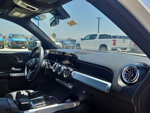 Used 2023 Mercedes-Benz GLB 250 image 29