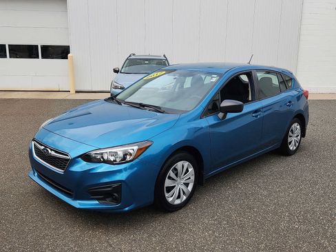 Used 2017 Subaru Impreza 2.0i AWD/4WD image 3