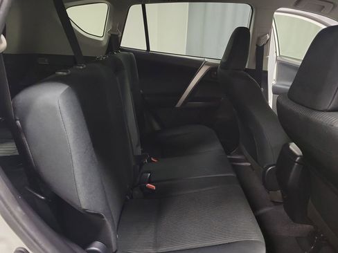 Used 2016 Toyota RAV4 LE image 20