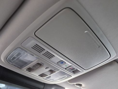 Used 2020 Honda Accord Touring image 24