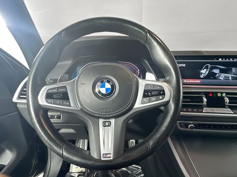 Used 2022 BMW X5 sDrive40i w/ M Sport Package RWD image 11