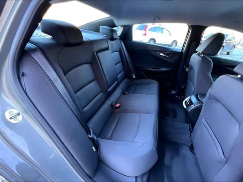 Used 2018 Chevrolet Malibu LT image 19