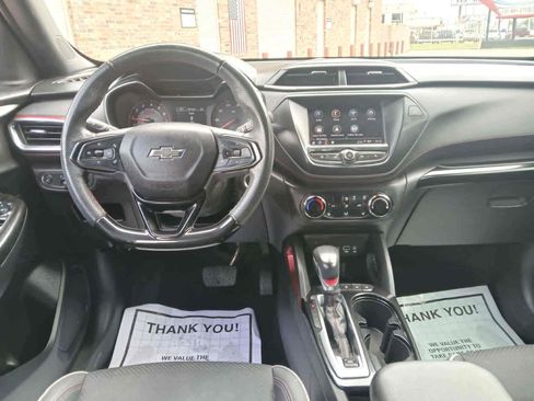 Used 2022 Chevrolet TrailBlazer RS image 12