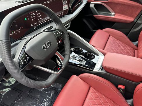 New 2025 Audi SQ5 Premium Plus image 9