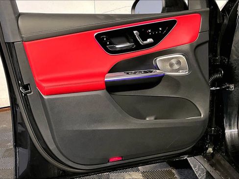 New 2026 Mercedes-Benz GLC 43 AMG 4MATIC image 11