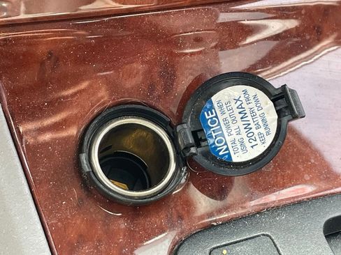 Used 2004 Toyota Corolla LE image 10