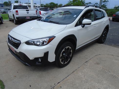 Used 2022 Subaru Crosstrek 2.0i Premium AWD/4WD image 6