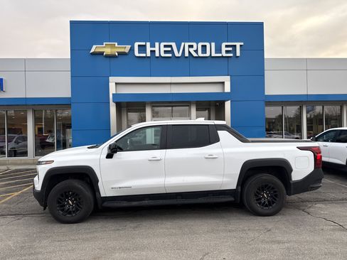 Used 2024 Chevrolet Silverado EV W/T image 2