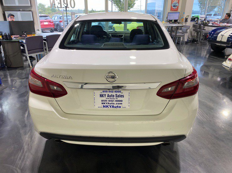 Used 2018 Nissan Altima 2.5 S w/ S Convenience Package FWD image 13
