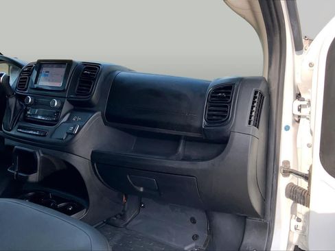 Used 2025 RAM ProMaster 2500 w/ Convenience Group FWD image 17