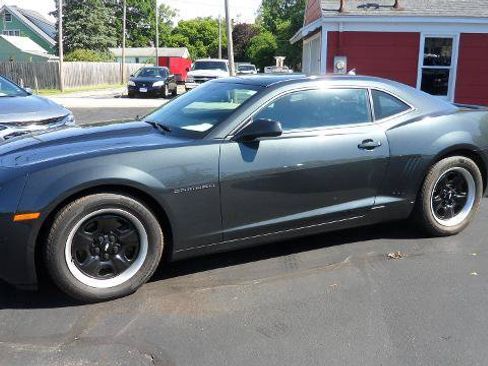 Used 2013 Chevrolet Camaro LS RWD image 1
