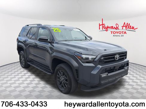 Used 2025 Toyota 4Runner SR5 AWD/4WD image 1