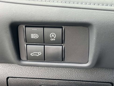 Used 2023 Toyota Highlander XSE AWD/4WD image 23