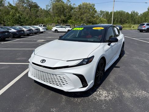 Used 2026 Toyota Camry XSE w/ Premium Package FWD image 2