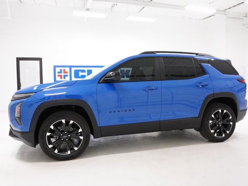 New 2026 Chevrolet Equinox RS w/ Convenience Package III image 11