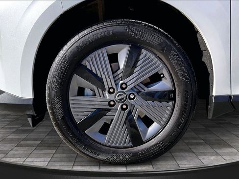 Certified 2025 Nissan Murano SL image 10