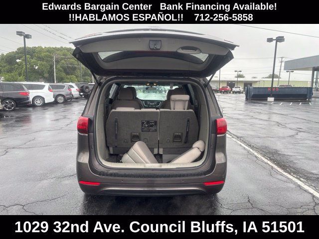 Used 2016 Kia Sedona LX w/ Option Group 020 FWD image 11