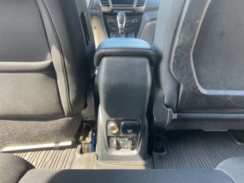 Used 2020 Ford Transit Connect XL FWD image 30