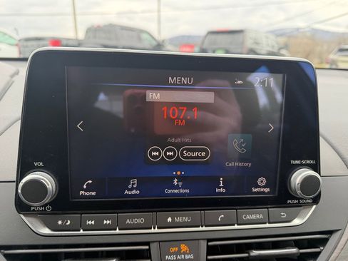 Used 2025 Nissan Altima 2.5 SV image 37