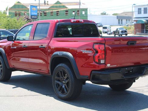 Used 2024 Chevrolet Colorado Trail Boss w/ Technology Package AWD/4WD image 5