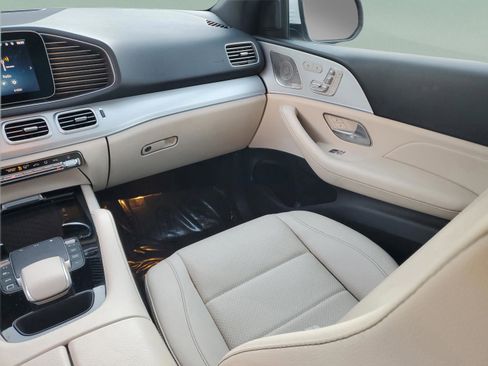 Used 2025 Mercedes-Benz GLE 350 4MATIC image 18