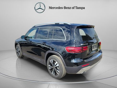 Certified 2025 Mercedes-Benz GLB 250 image 2