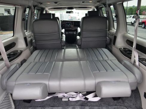 Used 2014 Chevrolet Express 1500 RWD image 34