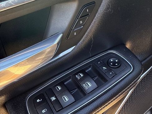 Used 2019 RAM 1500 Laramie AWD/4WD image 20