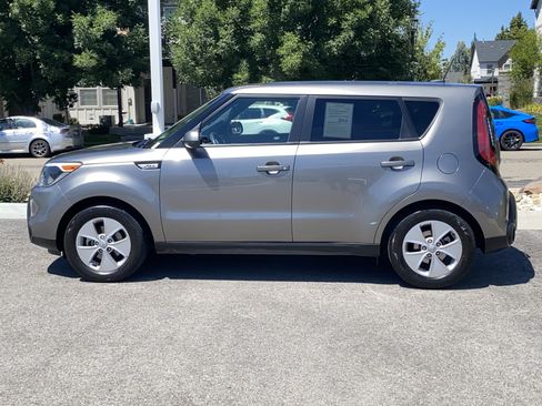 Used 2016 Kia Soul FWD image 3