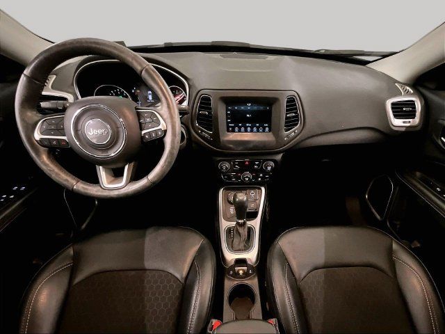 Used 2019 Jeep Compass Latitude w/ Popular Equipment Group AWD/4WD image 14