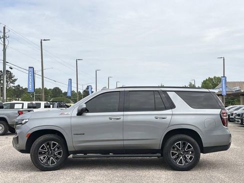 Used 2023 Chevrolet Tahoe Z71 w/ Luxury Package AWD/4WD image 12