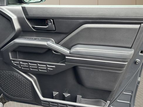 Used 2024 Toyota Tacoma SR image 37