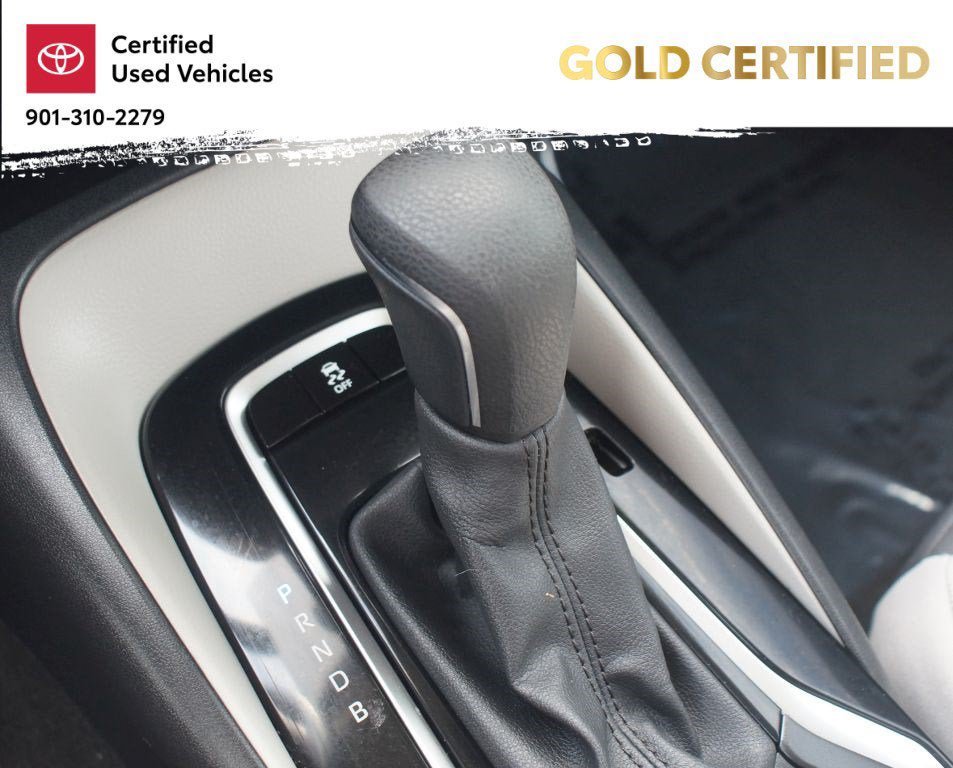Used 2024 Toyota Corolla LE w/ LE Premium Package FWD image 11