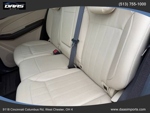 Used 2018 Mercedes-Benz GLE 350 GLE 350 4MATIC Sport Utility 4 w/ Premium 1 Package image 19