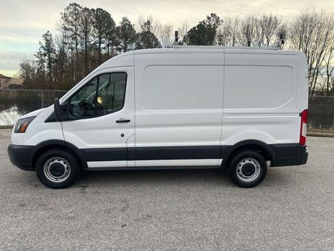 Used 2017 Ford Transit 150 130 Medium Roof image 8