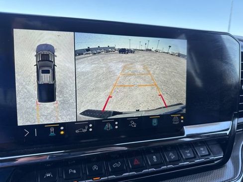 Used 2023 Chevrolet Silverado 1500 ZR2 w/ Technology Package AWD/4WD image 19