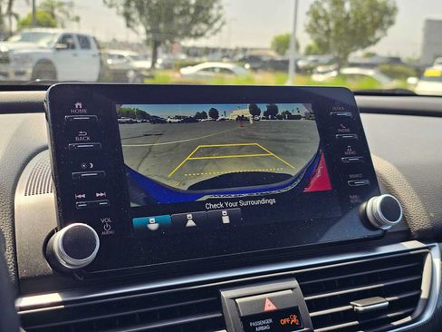 Used 2022 Honda Accord Sport image 27