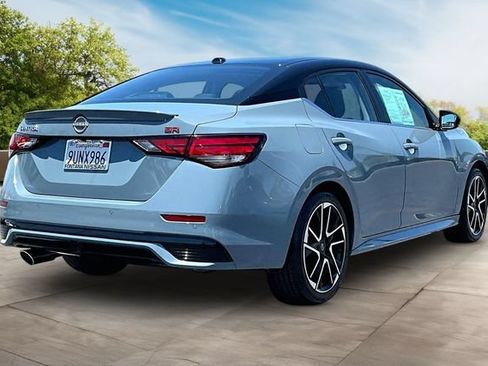 Certified 2025 Nissan Sentra SR w/ Trunk Package FWD image 6