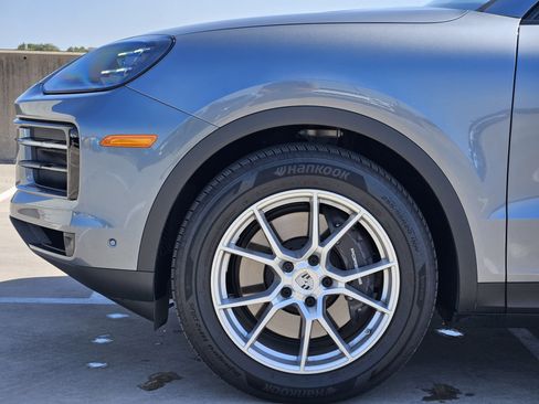 Certified 2026 Porsche Cayenne Coupe AWD/4WD image 13