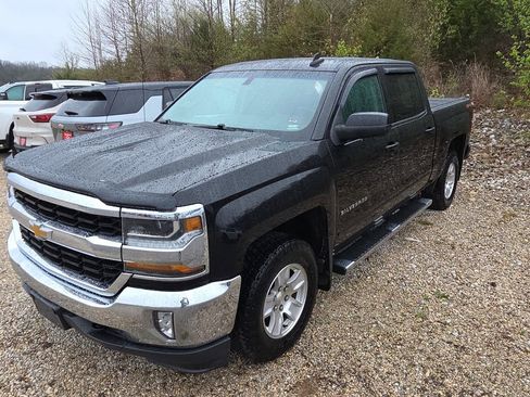 Used 2018 Chevrolet Silverado 1500 LT w/ All Star Edition image 3