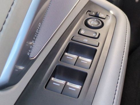 Used 2025 Acura RDX w/ Technology Package image 24