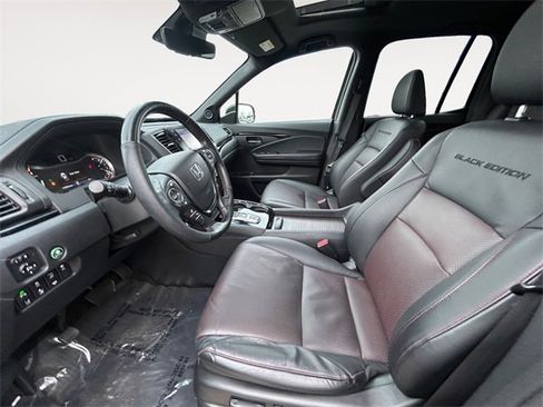 Used 2023 Honda Ridgeline Black Edition image 9