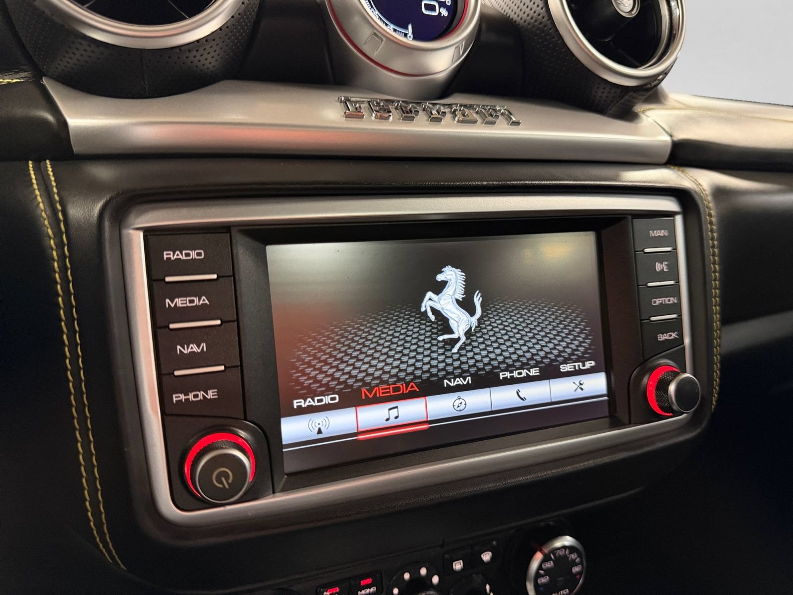 Used 2015 Ferrari California T RWD image 30