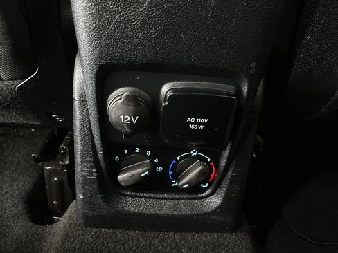 Used 2020 Ford Transit Connect XL image 15