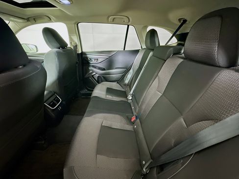 Used 2023 Subaru Outback Premium image 28