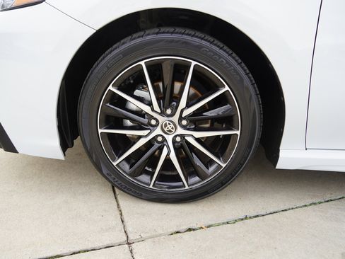 Certified 2024 Toyota Camry SE image 13