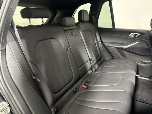 Used 2021 BMW X5 xDrive40i w/ Convenience Package image 13